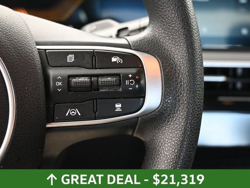 Used 2025 Kia K5 LXS FWD image 31