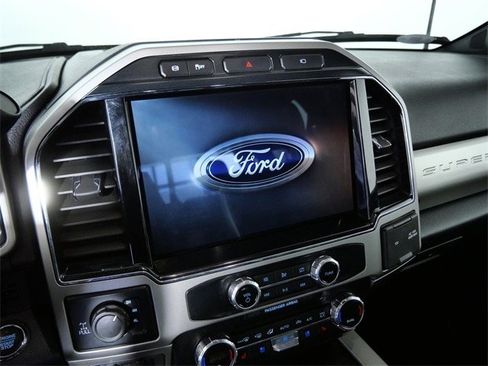 Certified 2022 Ford F350 Lariat w/ Lariat Ultimate Package image 20