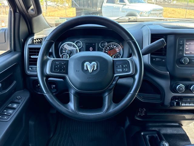 Used 2022 RAM 2500 Tradesman w/ Chrome Appearance Group AWD/4WD image 11