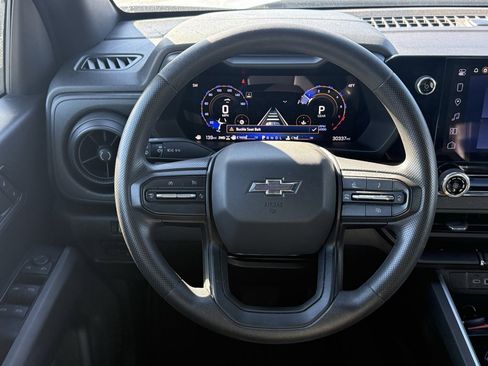 Used 2024 Chevrolet Colorado Trail Boss w/ Technology Package image 39
