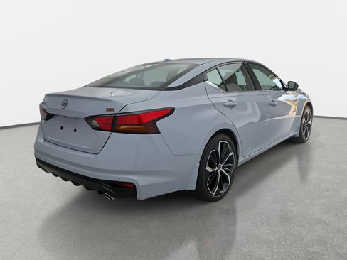 New 2025 Nissan Altima 2.5 SR image 5