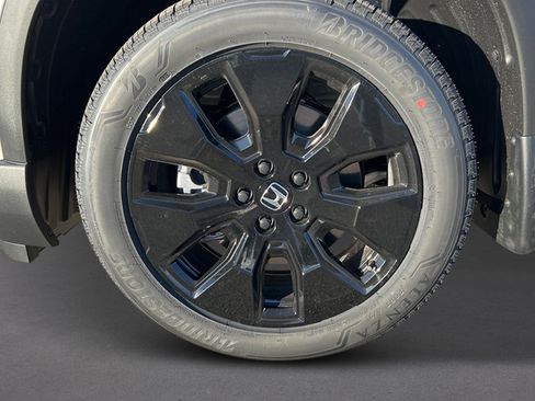 New 2026 Honda Pilot Black Edition image 9