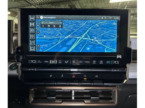 Used 2025 GMC Hummer EV 2X w/ LPO, Dark Essentials Package AWD/4WD image 32