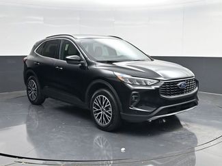 Used 2025 Ford Escape Base video 1