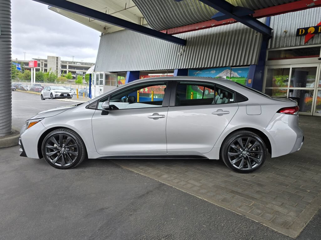 Used 2024 Toyota Corolla XSE FWD image 8