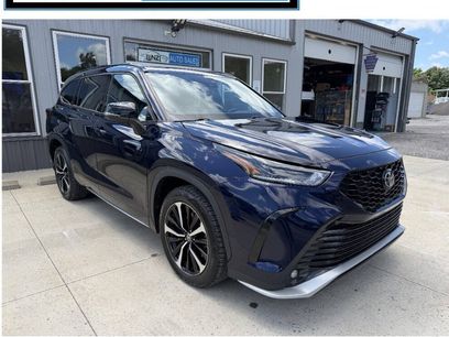 Used 2022 Toyota Highlander XSE