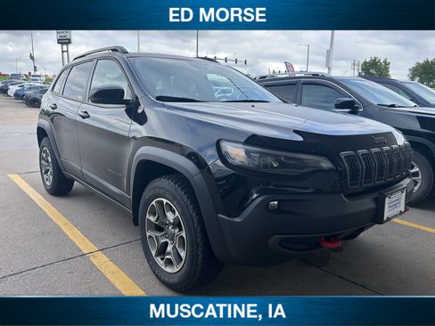 Used 2022 Jeep Cherokee Trailhawk w/ Trailer Tow Group AWD/4WD image 2