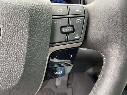 Used 2025 Toyota Camry XLE w/ Premium Plus Package FWD image 35