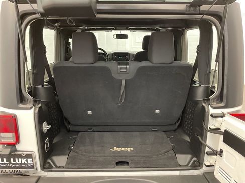 Used 2016 Jeep Wrangler Sport w/ Quick Order Package 24S AWD/4WD image 18