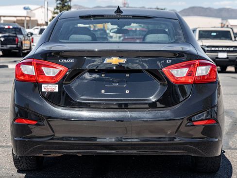 Used 2016 Chevrolet Cruze LT FWD image 5