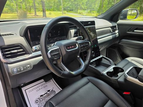 Used 2026 GMC Terrain Elevation w/ Elevation Premium Package AWD/4WD image 12