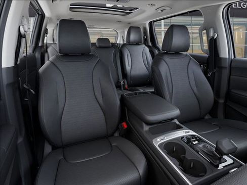 New 2026 Kia Carnival SX Prestige FWD image 15