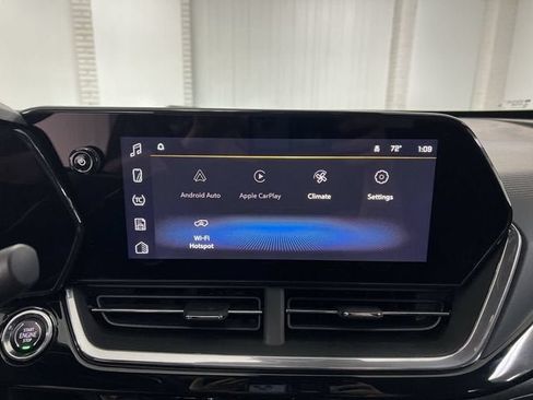 Certified 2024 Chevrolet Trax RS w/ Driver Confidence Package FWD image 13