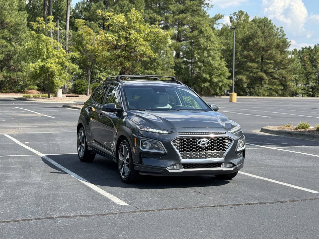 Used 2020 Hyundai Kona Limited AWD/4WD image 1