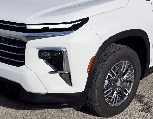 Used 2026 Chevrolet Traverse LT FWD image 14