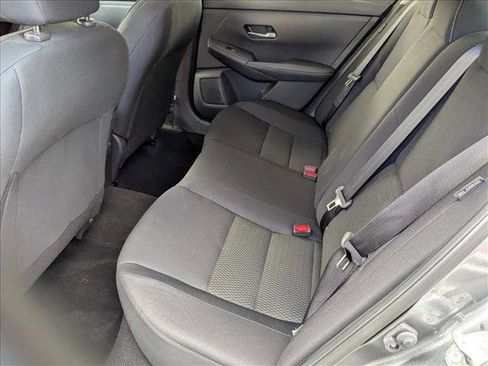 Certified 2021 Nissan Sentra S image 17