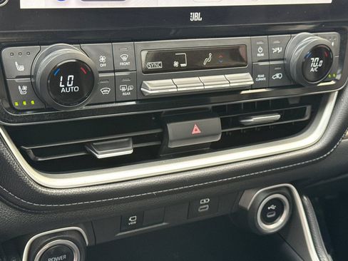 Used 2024 Toyota Grand Highlander Limited image 20