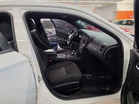 Used 2023 Dodge Charger SXT RWD image 10