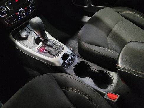 Used 2019 Jeep Compass Sport AWD/4WD image 26