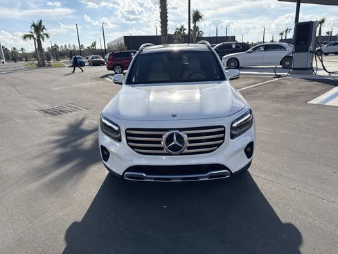 Used 2025 Mercedes-Benz GLB 250 image 8