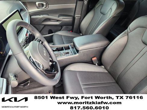 Used 2025 Kia Sorento S AWD/4WD image 9