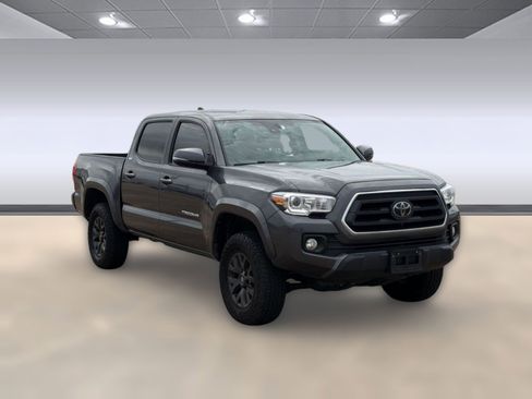 Used 2023 Toyota Tacoma SR5 w/ Technology Package AWD/4WD image 7
