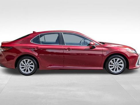 Used 2022 Toyota Camry LE w/ Cold Weather Package AWD/4WD image 4