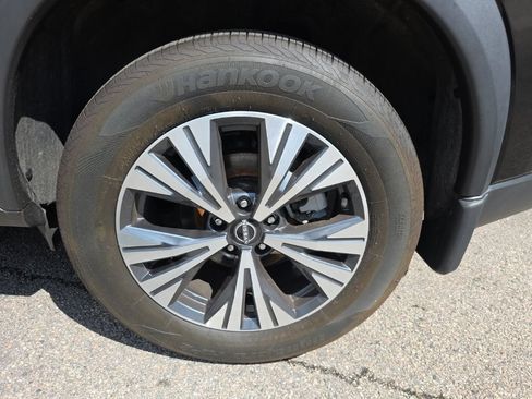 Used 2023 Nissan Rogue SV AWD/4WD image 20