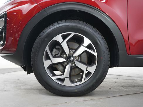 Used 2020 Kia Sportage LX image 28