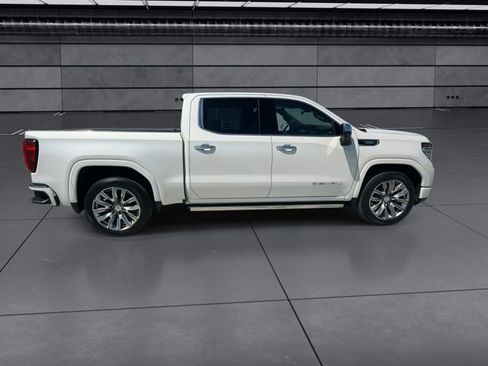 Used 2022 GMC Sierra 1500 Denali w/ Denali Reserve Package AWD/4WD image 9