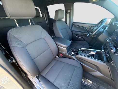 Used 2023 Chevrolet Colorado LT w/ LT Convenience Package image 13