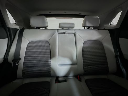 Used 2022 Hyundai Kona SE image 29