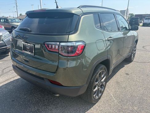 Used 2021 Jeep Compass Latitude AWD/4WD image 8
