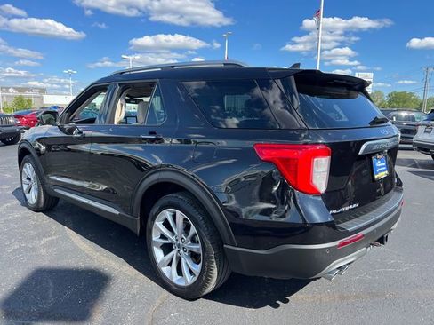 Used 2023 Ford Explorer Platinum w/ Technology Package AWD/4WD image 5