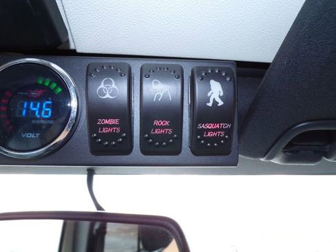 Used 2016 Jeep Wrangler Unlimited Rubicon image 34