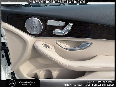 Used 2017 Mercedes-Benz GLC 300 4MATIC Coupe image 27