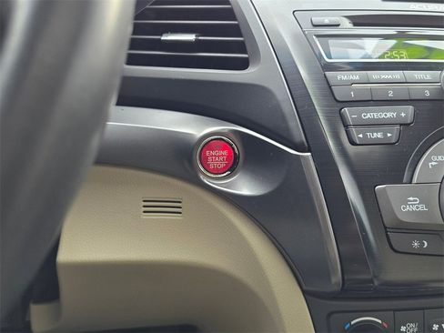 Used 2013 Acura ILX 2.0L image 30