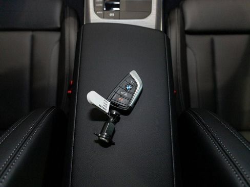 Used 2026 BMW 330i xDrive Sedan w/ Premium Package image 40