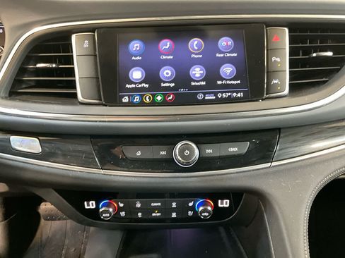 Used 2020 Buick Enclave Premium w/ LPO, Luxury Package FWD image 35