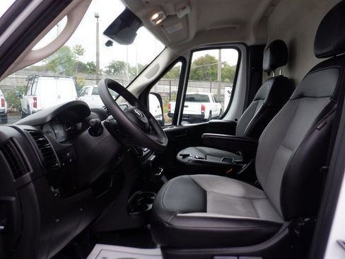 Used 2023 RAM ProMaster 2500 FWD image 15