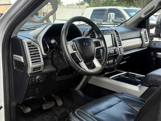 Used 2017 Ford F250 Lariat w/ Lariat Ultimate Package AWD/4WD image 16