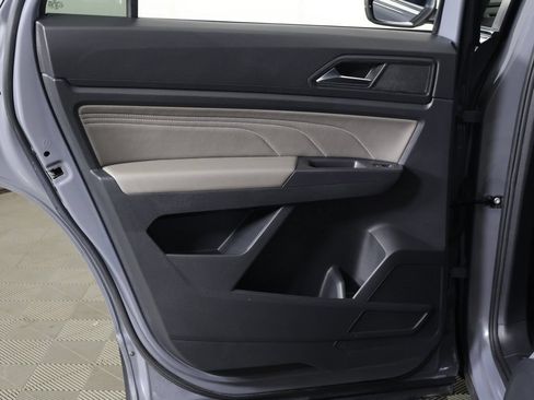 Used 2021 Volkswagen Atlas Cross Sport SE w/ Panoramic Sunroof Package AWD/4WD image 26