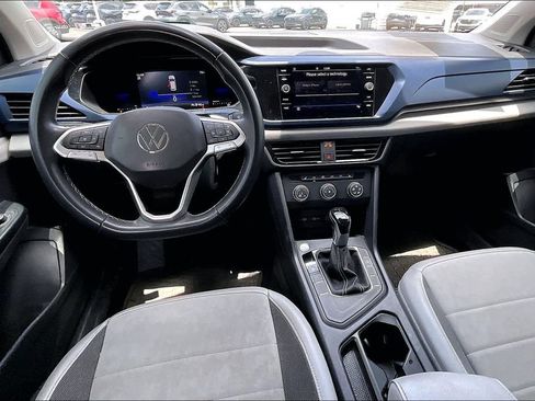 Used 2022 Volkswagen Taos SE w/ IQ.Drive SE Package FWD image 11