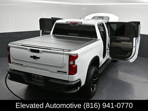 Used 2025 Chevrolet Silverado 1500 ZR2 w/ Technology Package AWD/4WD image 36