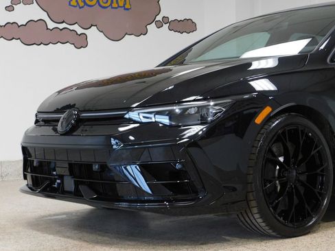 Used 2025 Volkswagen Golf R Black Edition AWD/4WD image 19