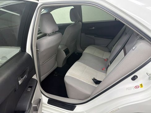 Used 2012 Toyota Camry LE image 20