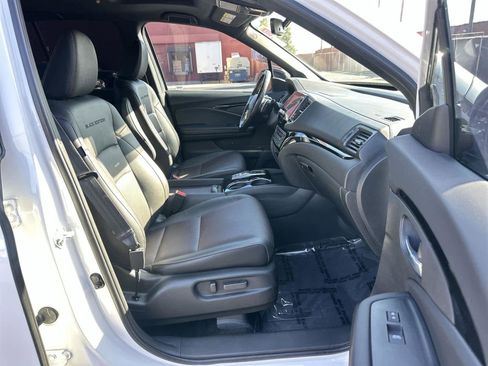 Used 2023 Honda Ridgeline Black Edition image 14