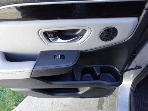 Certified 2025 Honda Pilot Touring image 26