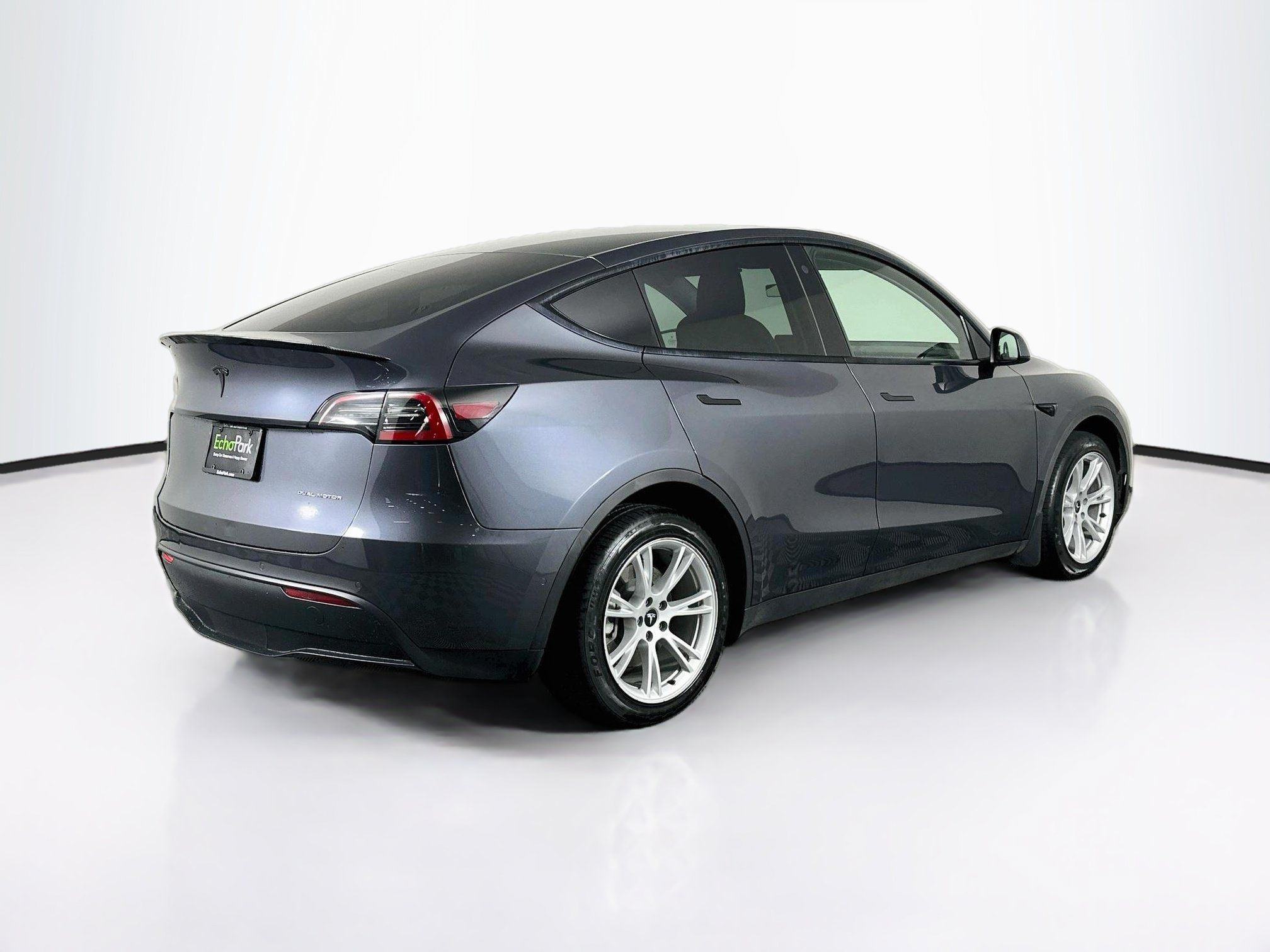 Used 2022 Tesla Model Y Long Range AWD/4WD image 9