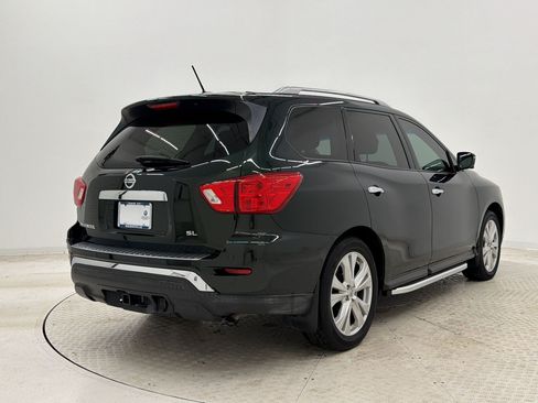 Used 2018 Nissan Pathfinder SL w/ SL Premium Package FWD image 9